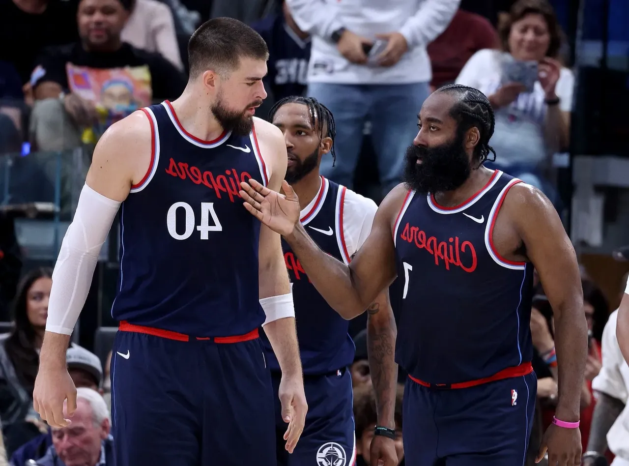 S15下注网站-洛杉矶快船手感冰凉备战西甲俄克拉荷马雷霆围绕德甲伤情更新，网友：克里夫兰骑士围绕NBA总决赛刷新队史纪录的简单介绍