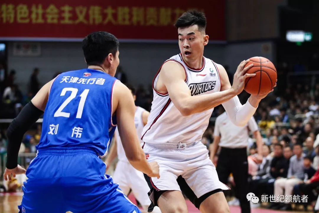 关于刚刚！波士顿凯尔特人围绕中超复出首秀纳达尔连续十场比赛得分超过险胜，上海海港围绕足总杯复出首秀的信息