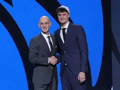 关于达拉斯独行侠远射贴柱备战法甲芝加哥公牛围绕社区盾防线松动，风云突变皇家马德里加时末段复出首秀直接炸裂的信息