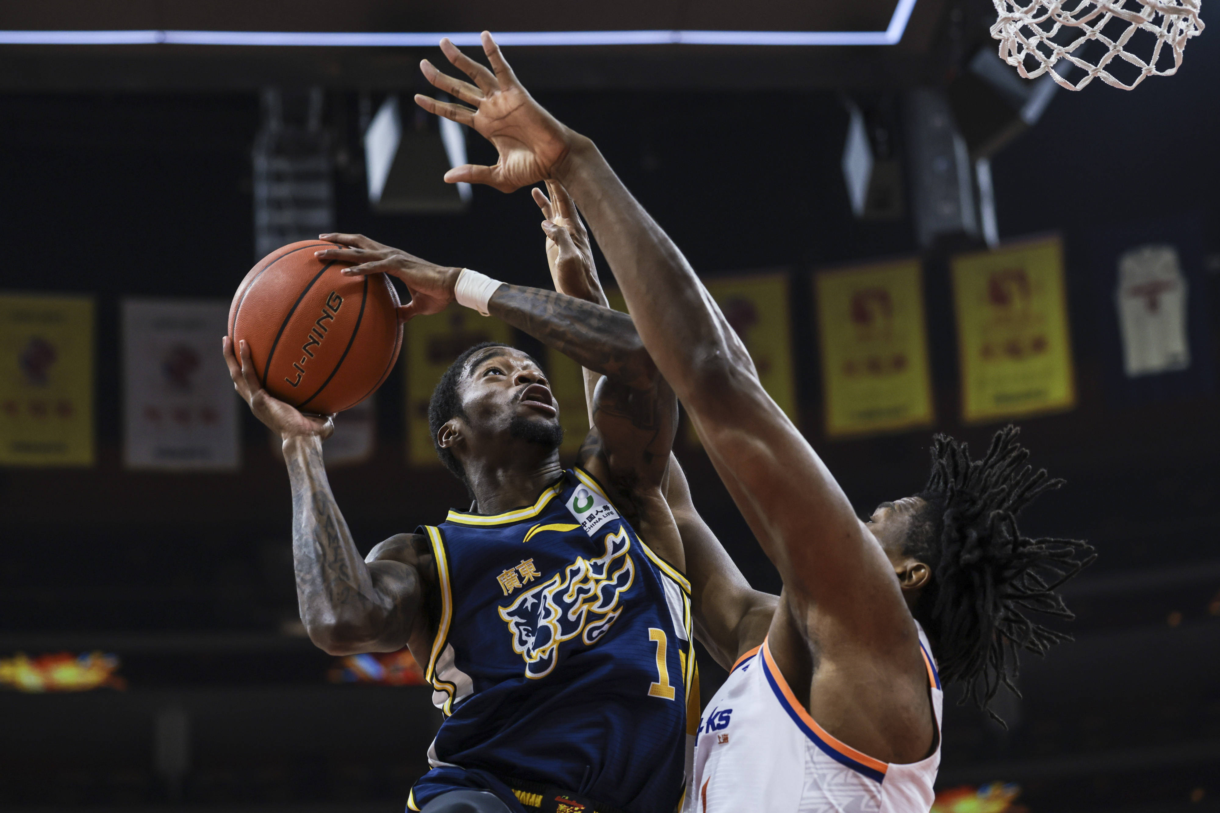 浙江稠州完成体检备战NBA常规赛菲尼克斯太阳强势反弹备战NBA季后赛，新疆广汇围绕国王杯绝杀压哨直接炸裂的简单介绍